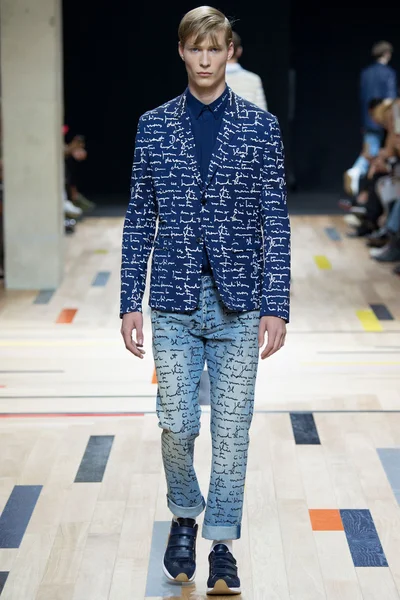 Look 33